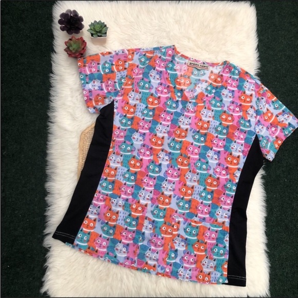 greentown Tops - Cat Print Scrub Top